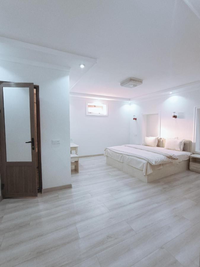 Hotel Dari Zanjir Samarkand Esterno foto